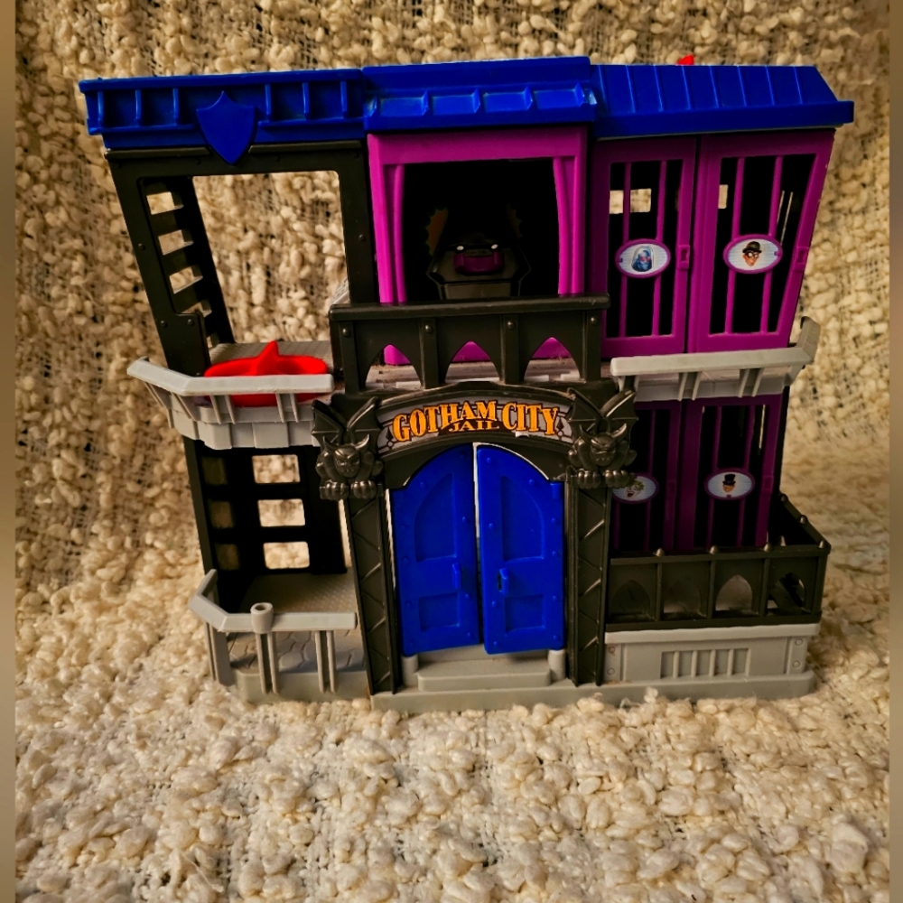 2012 DC Super Friends Batman Gotham Jail Imaginext